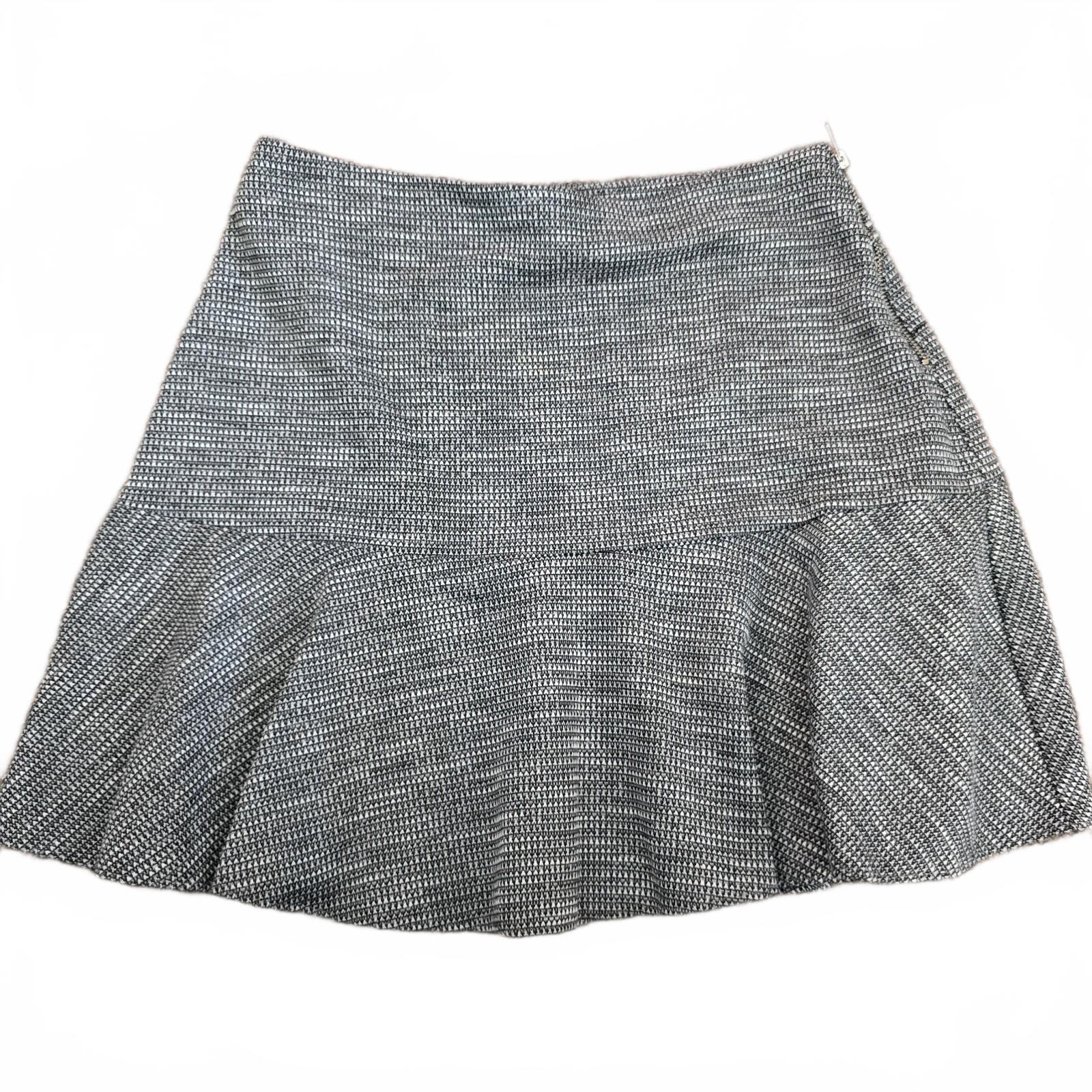 Primark Grey Flared Mini Skirt Size UK 8, preppy, monochrome, tweed like
