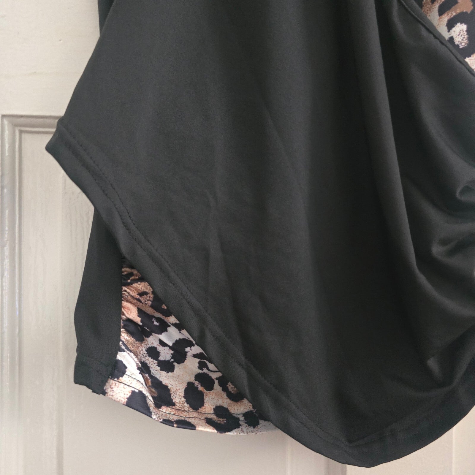 Black and Leopard Print Sleeveless Tank Top Size L, activewear, gym, stretch