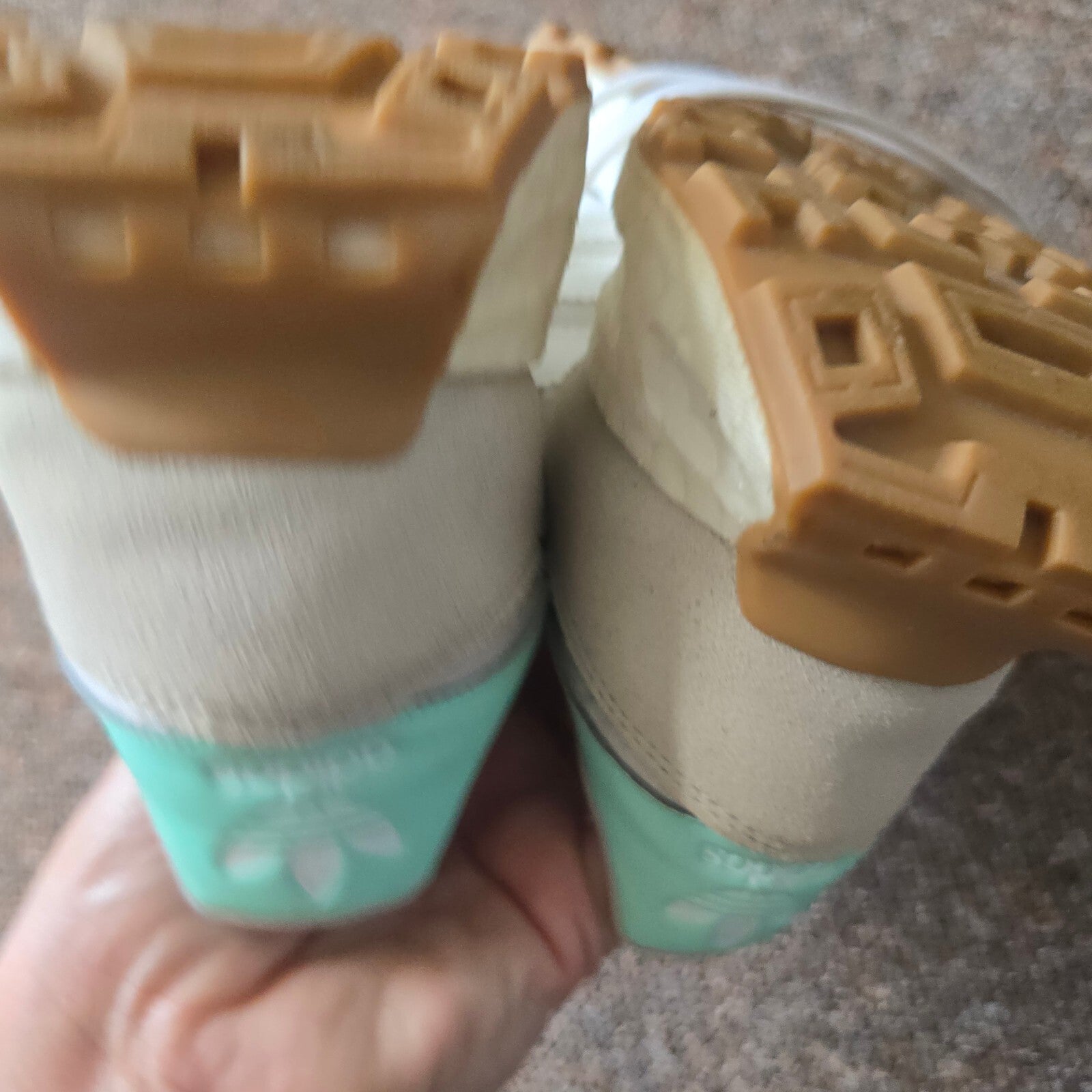 Adidas Unisex Retro Style White and Mint Green Trainers with Gum Sole UK 7.5