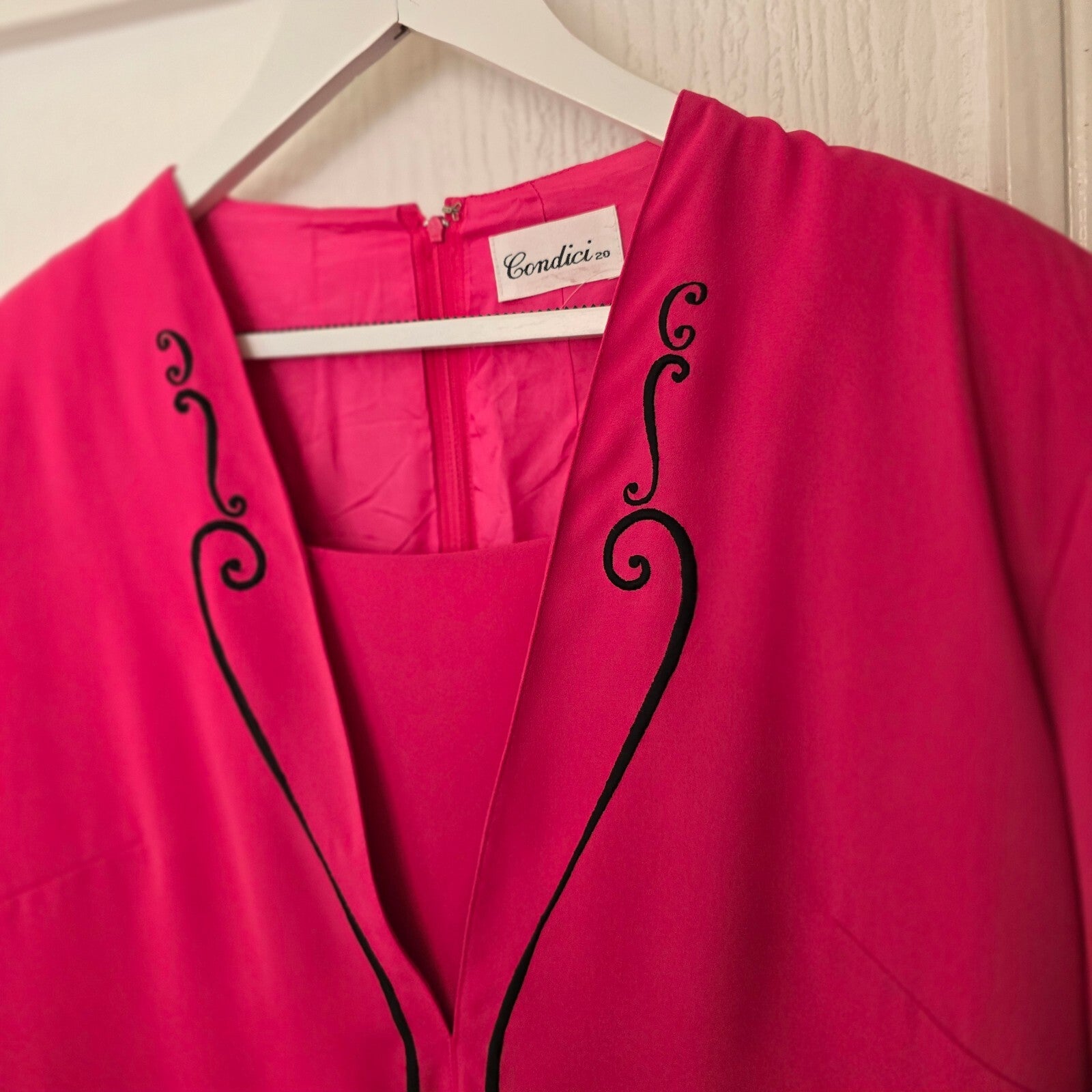 Condici Pink and Black Two-Tone Dress with Embroidered Detail, Size 20, elegant