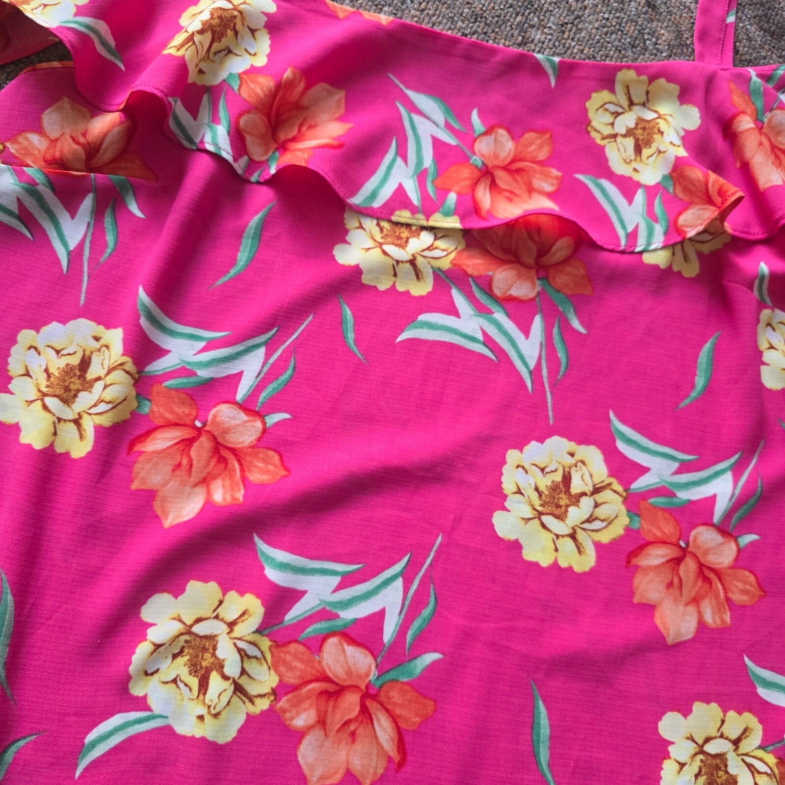Bonmarché Pink Floral Cold Shoulder Top Size 16 relaxed draped loose fit