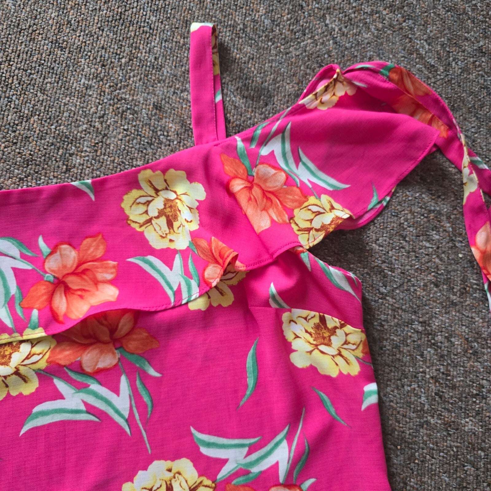 Bonmarché Pink Floral Cold Shoulder Top Size 16 relaxed draped loose fit