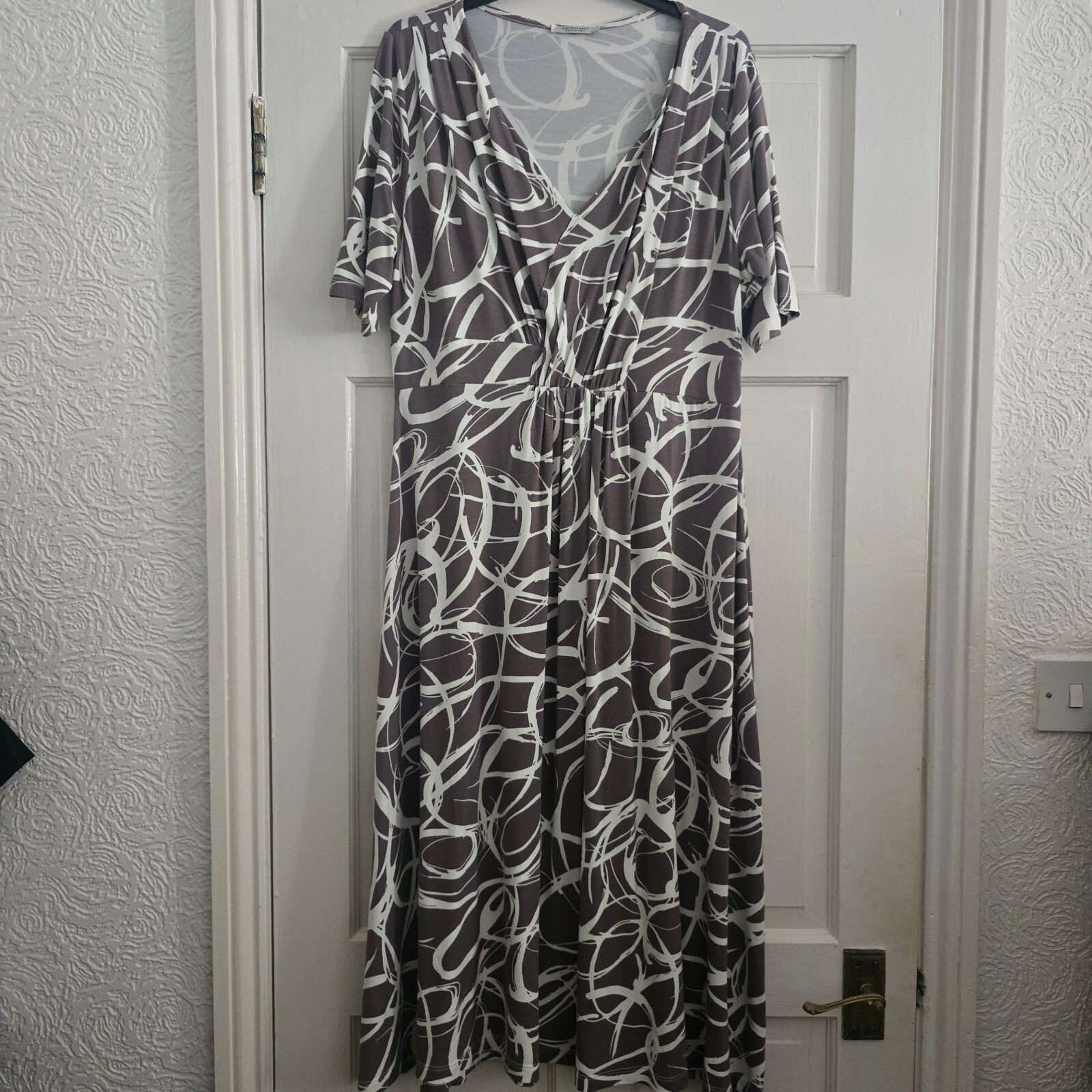 Artigiano Made in Italy Viscose and Elastane Patterned Dress Size 14, soft