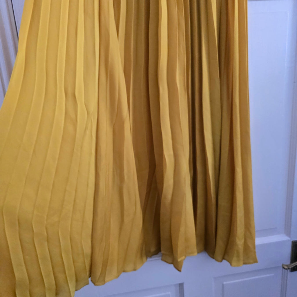 Zara Woman Mustard Yellow Pleated Maxi Skirt with Black Waistband, Size M
