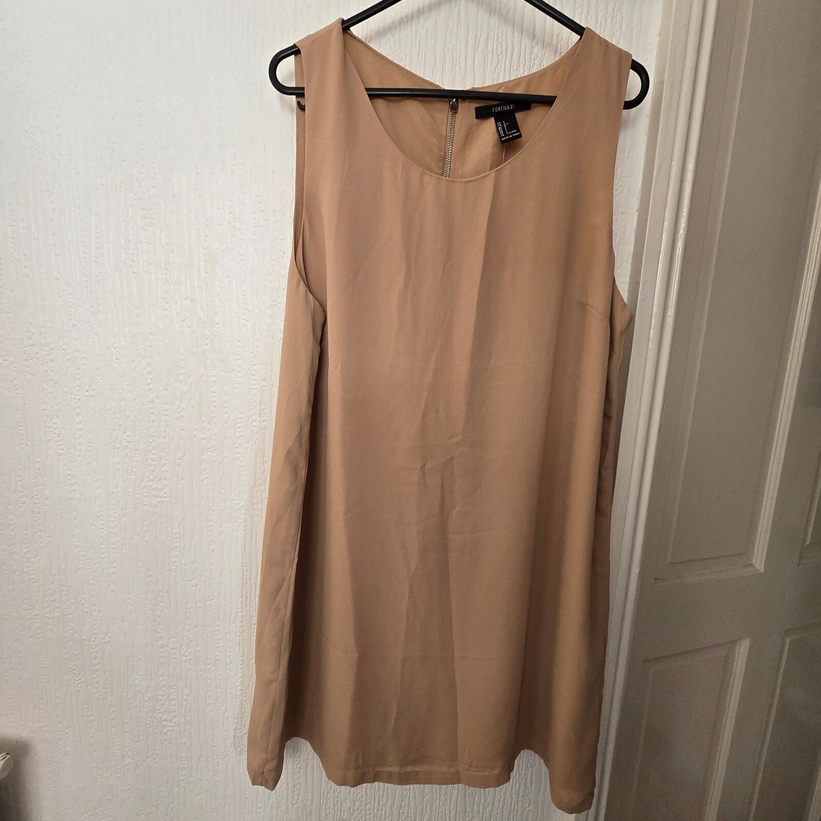 Forever 21 Beige Sleeveless Shift Dress with Back Zip, Size L, BNWT
