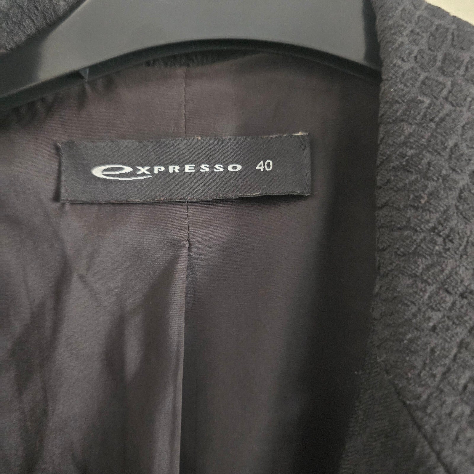 Expresso Women's Black Textured Blazer Size 40, smart, tailored, single breasted