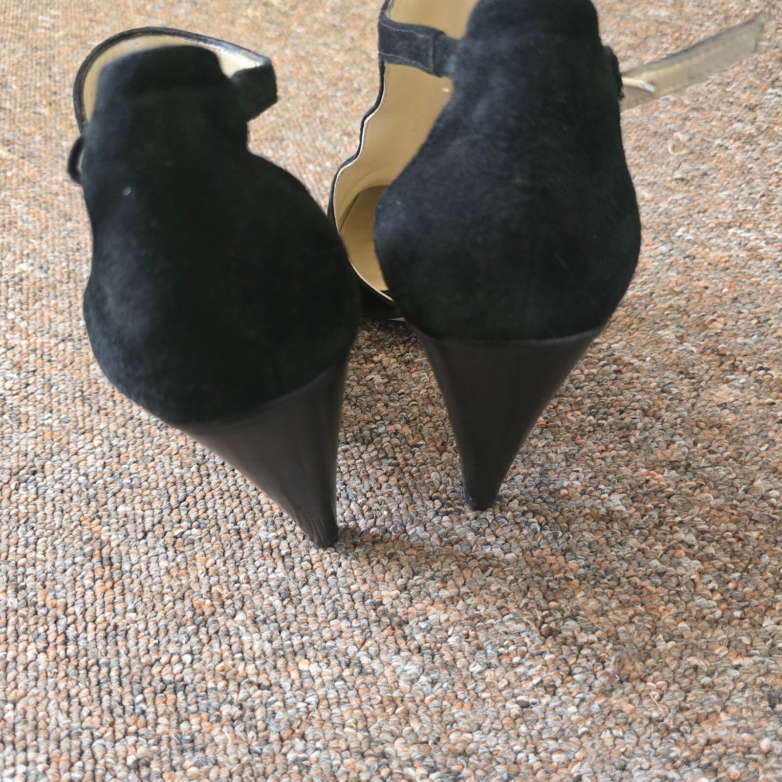 Karen Millen Black Suede Pointed Toe High Heel Shoes Size 39, UK 6