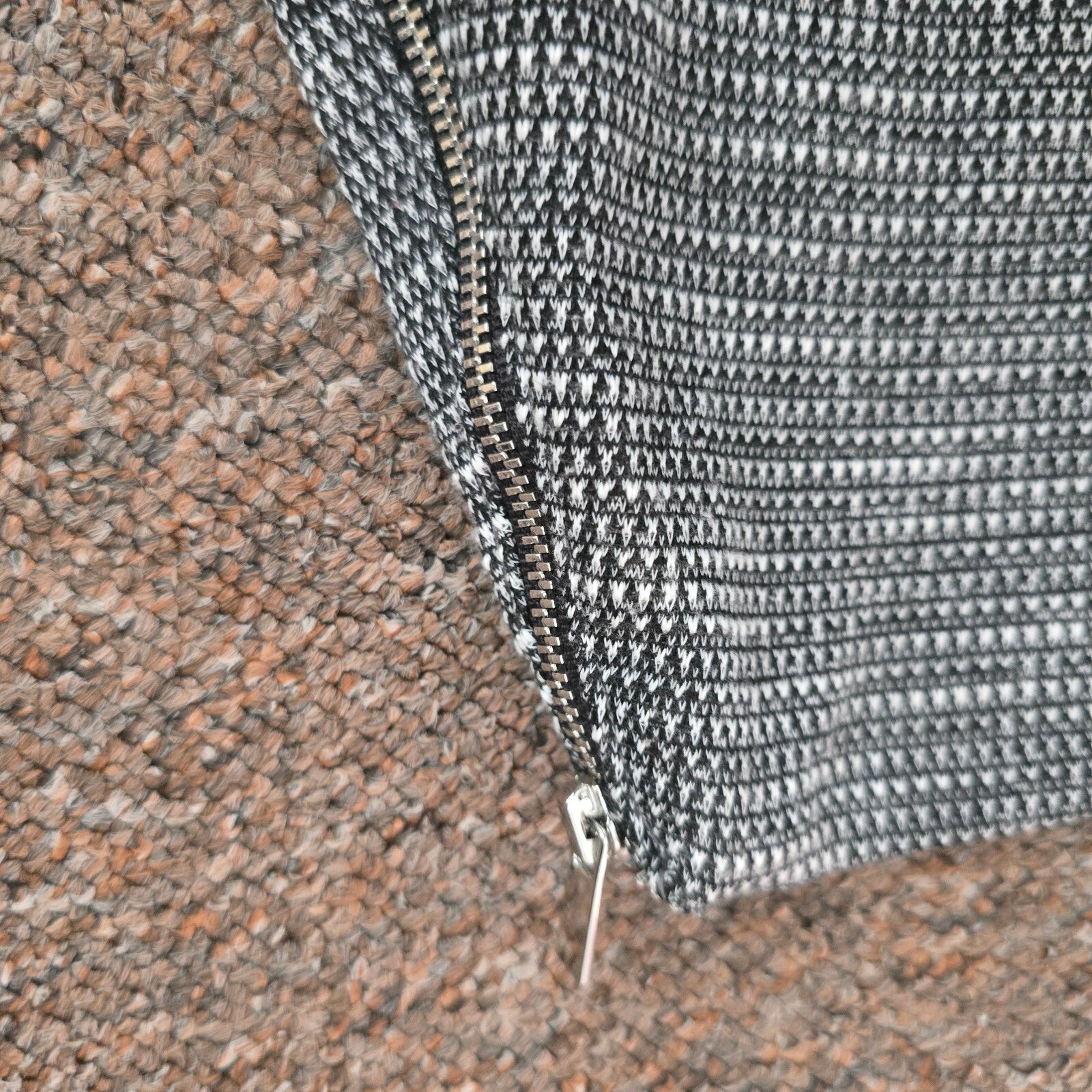 Primark Grey Flared Mini Skirt Size UK 8, preppy, monochrome, tweed like