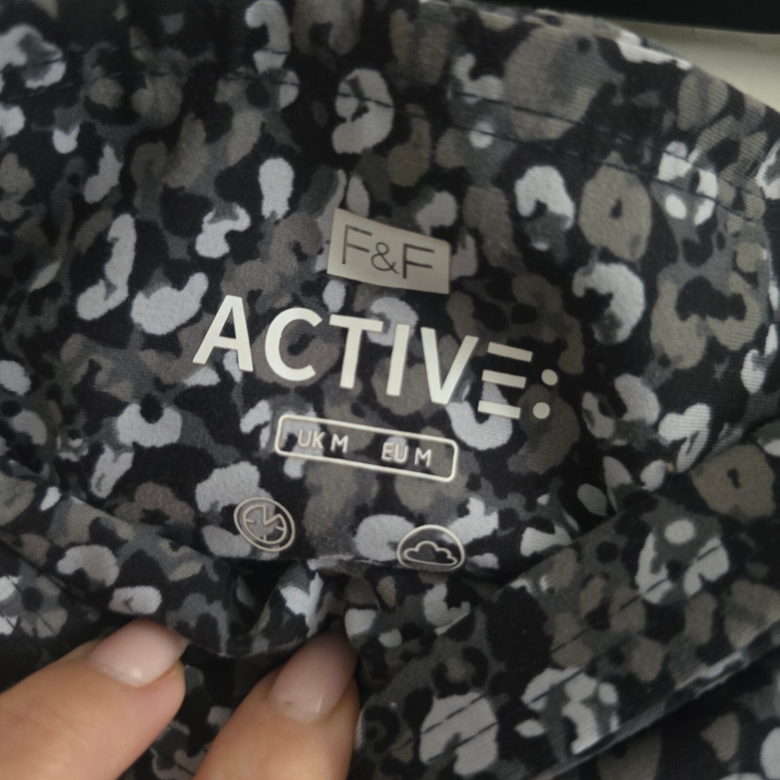 F&F Active Women's Medium Black and Grey Leopard Print Leggings gym activewear