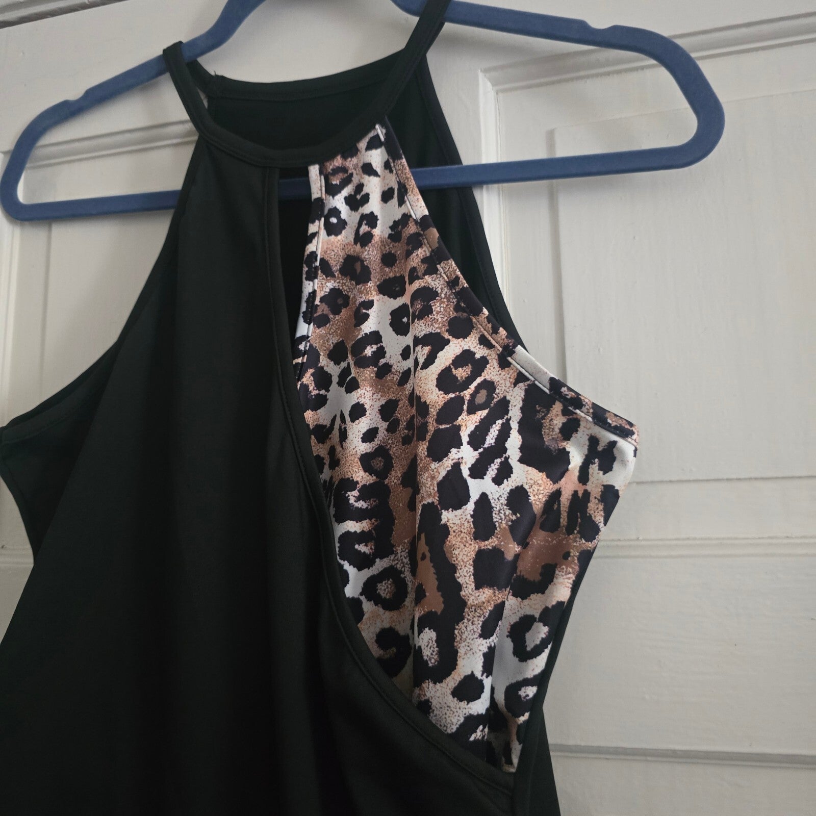 Black and Leopard Print Sleeveless Tank Top Size L, activewear, gym, stretch
