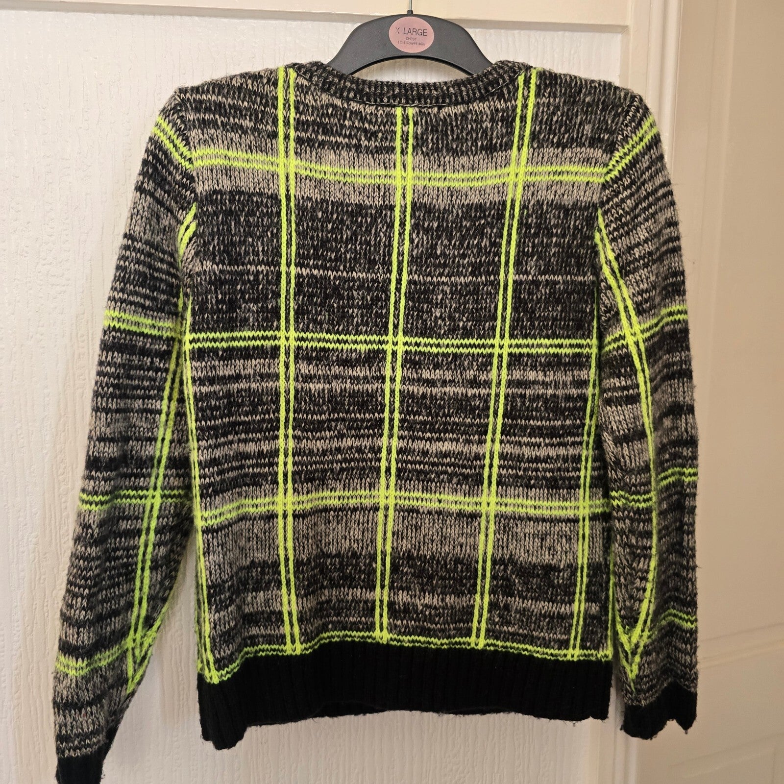 Forever 21 Women's Black and Neon Yellow Acrylic Knit Zip-Up Cardigan Sweater M