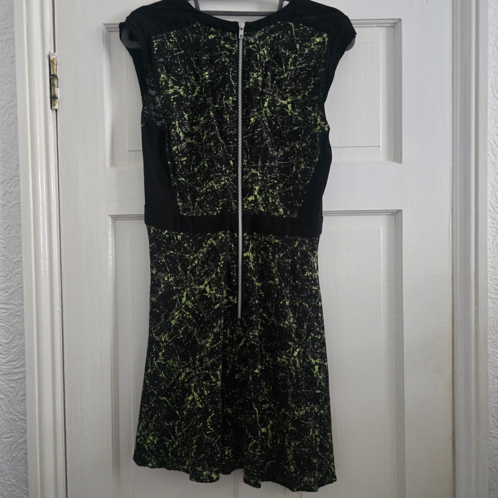 Warehouse UK12 Viscose Patterned Dress with Zip Back, formal, fit and flare