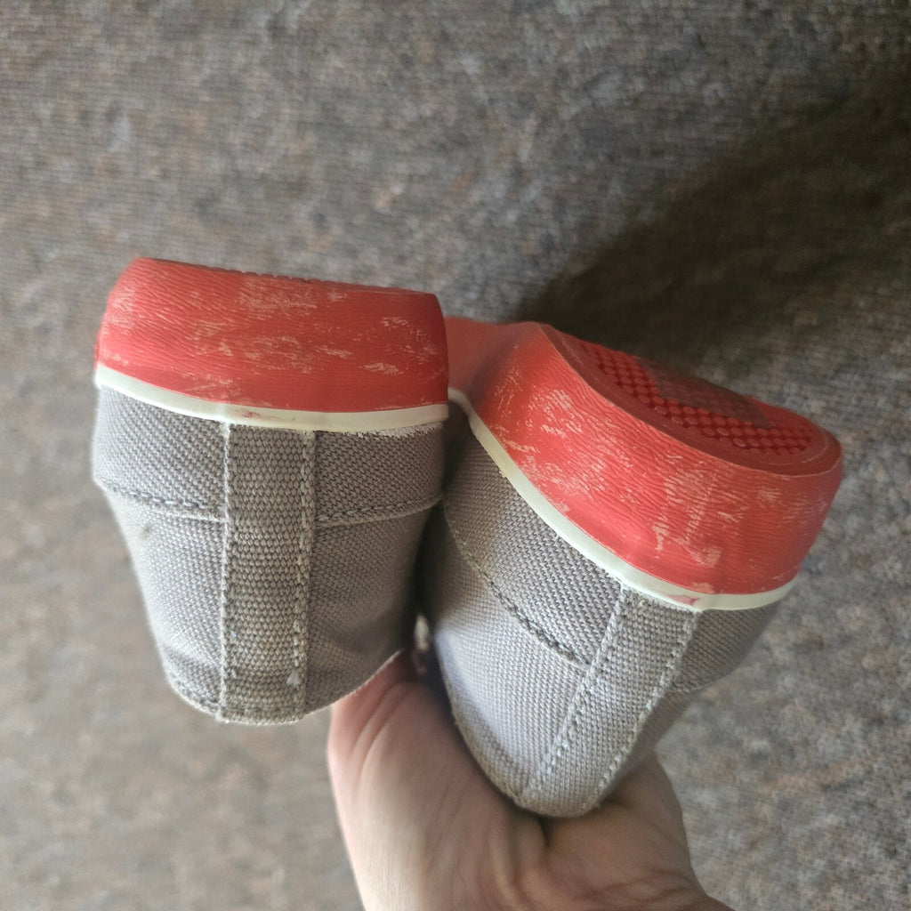 FitFlop Casual Canvas Shoes with Red Soles Size UK 6 / EUR 39