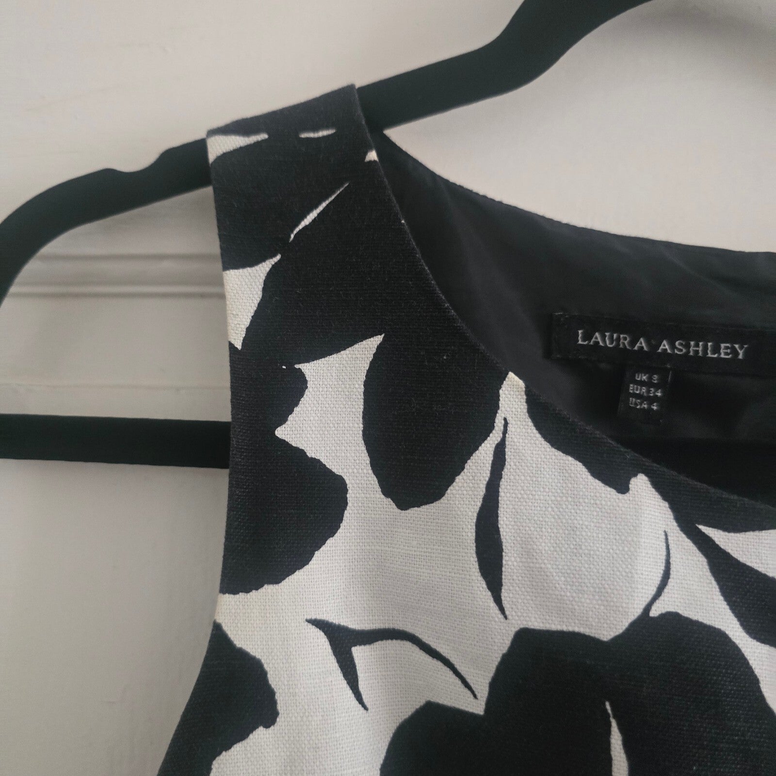 Laura Ashley Black and White Floral Sleeveless Dress UK 8, linen mix, lined