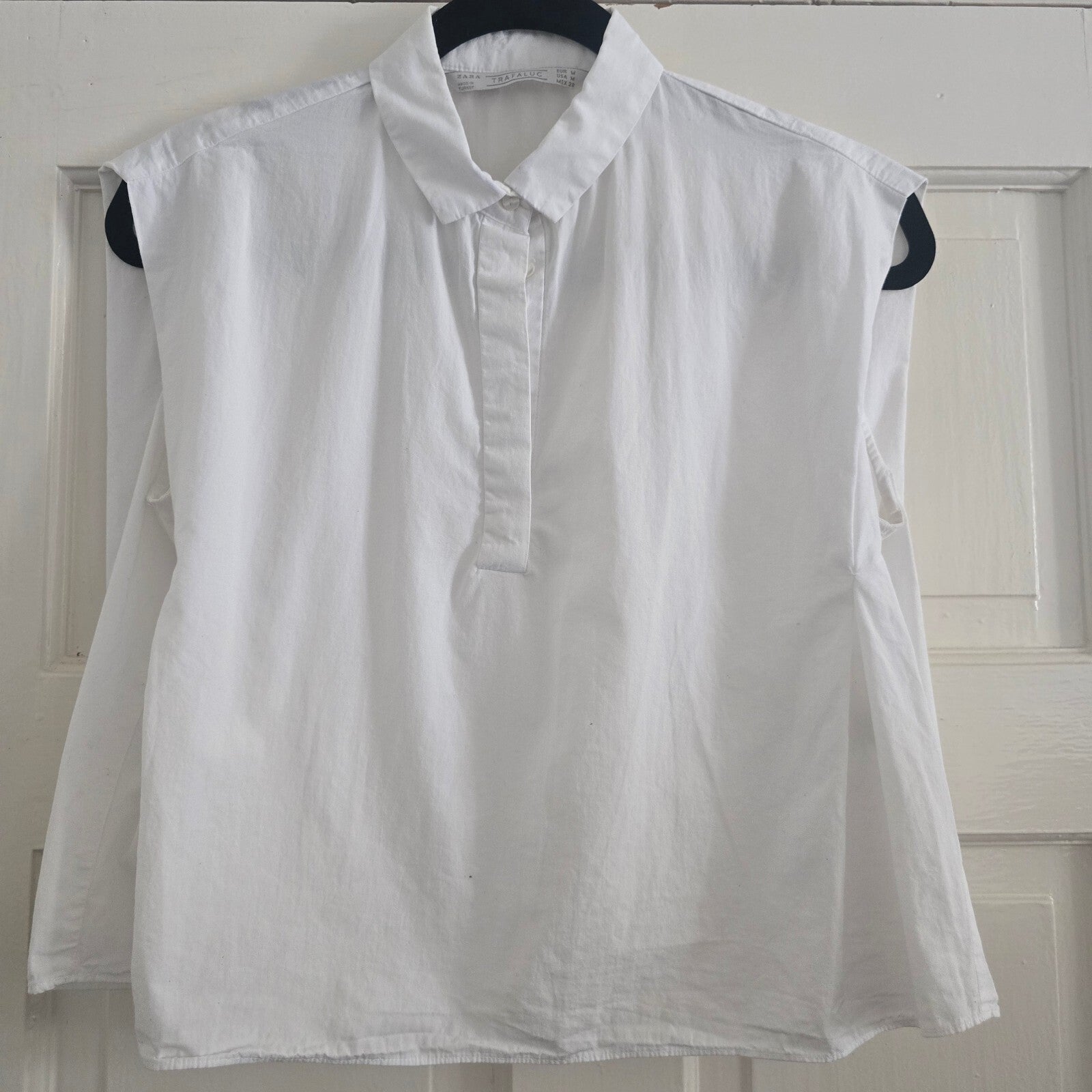 Zara Trafaluc White Sleeveless Boxy Relaxed Cotton Shirt Blouse, Size Medium