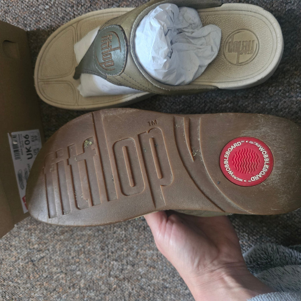 FitFlop Women's Khaki Green and Beige Thong Sandals UK 6
