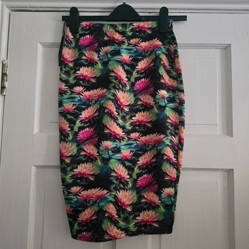 AX Paris Floral Pencil Skirt Size 10, stretch, bodycon tube skirt