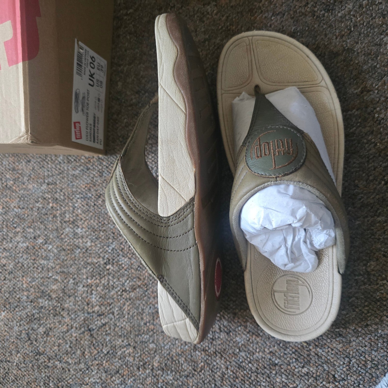FitFlop Women's Khaki Green and Beige Thong Sandals UK 6