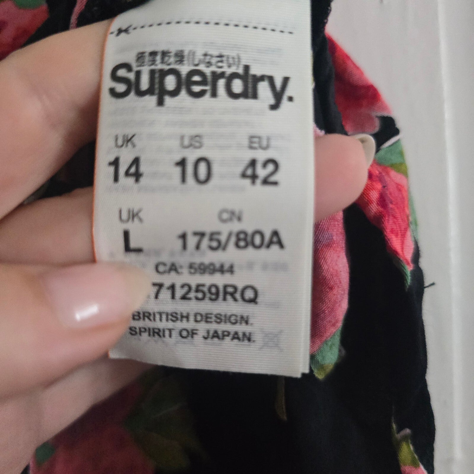 Superdry Women's Floral Print Lightweight Shorts UK 14 EU 42