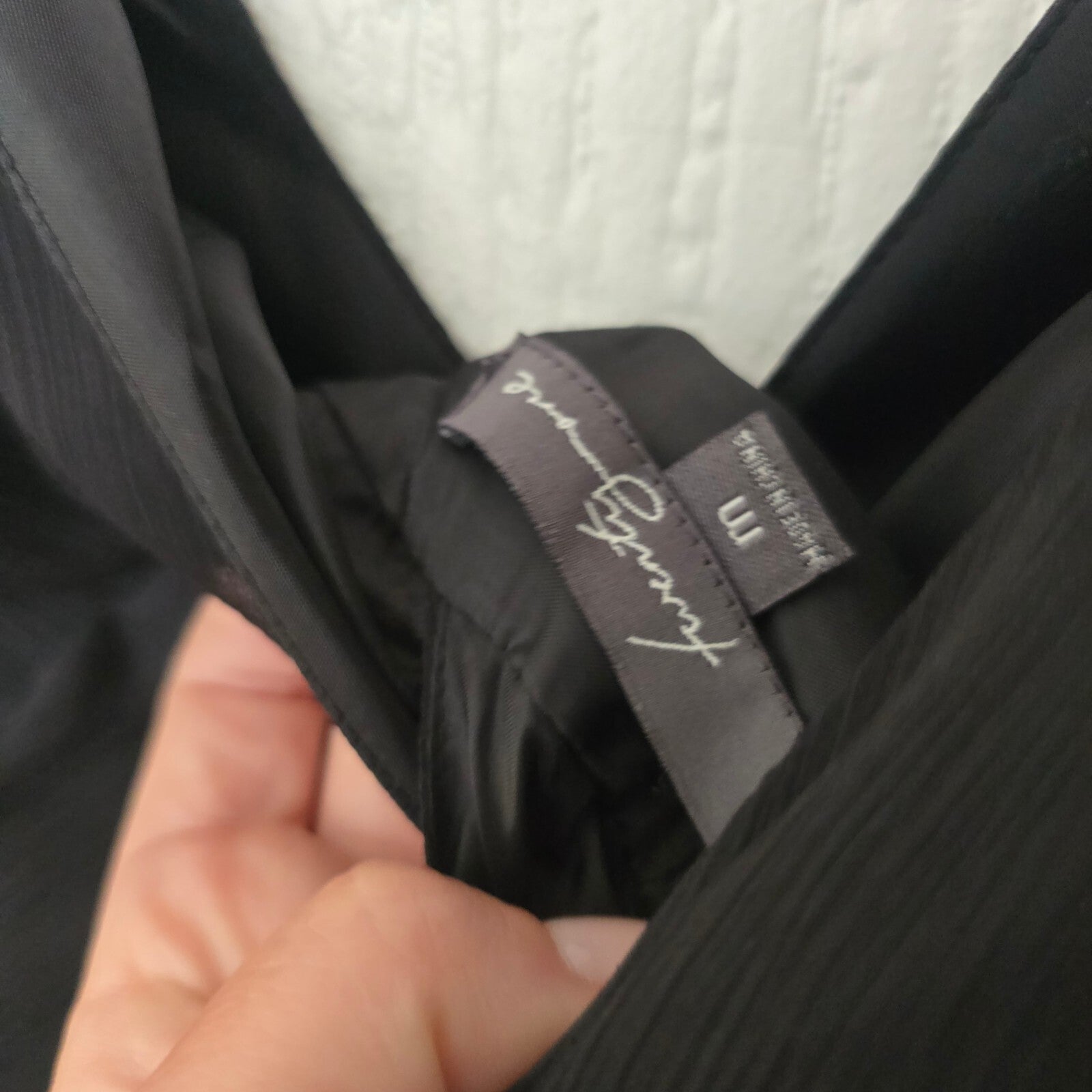 Black Sleeveless V-Neck Dress with Floral Waist Detail Size M, floaty, a line