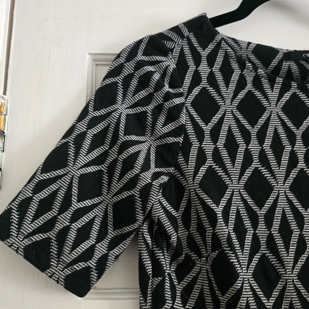 Next Black and Grey Geometric Pattern Short Sleeve Dress, size 8