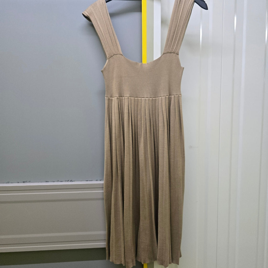 Joseph Beige Ribbed Knit Pleated Dress Size S vintage designer rare