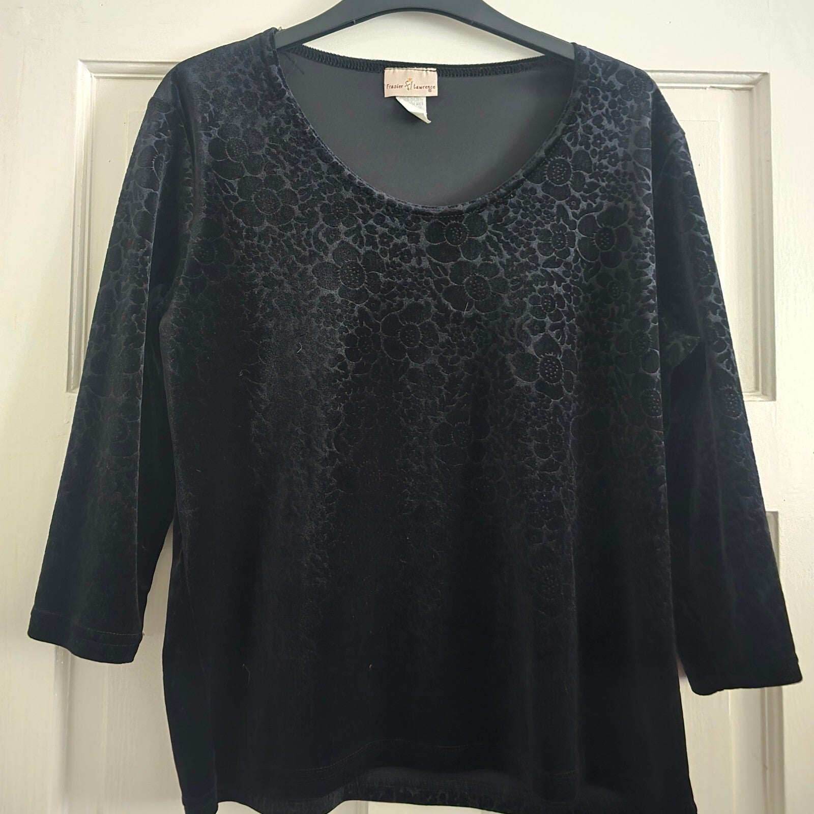 Frazier Lawrence Black Floral Velvet Long Sleeve Top Medium