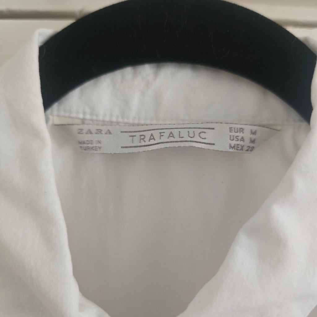 Zara Trafaluc White Sleeveless Boxy Relaxed Cotton Shirt Blouse, Size Medium