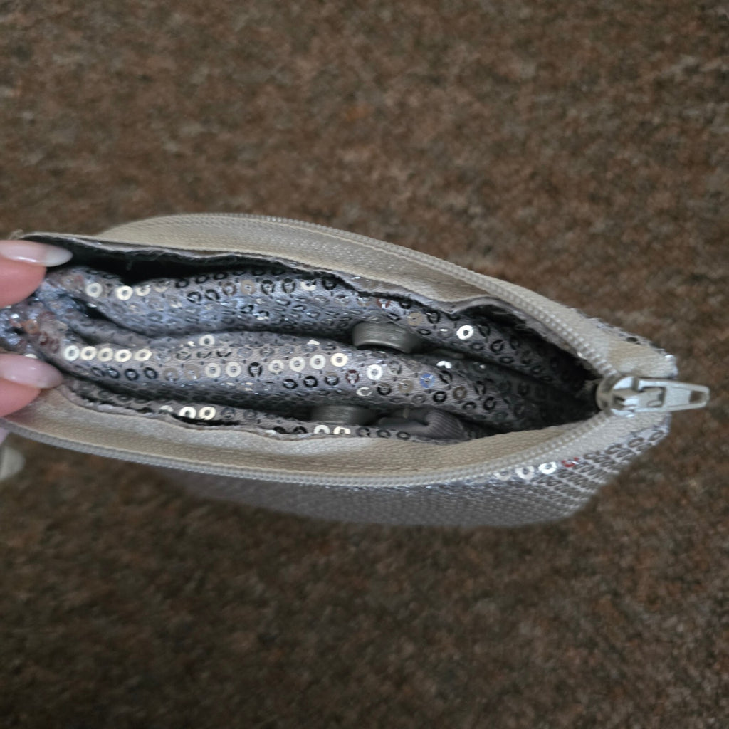 Varsany Silver Sequin Ballet Flats with Matching Pouch, size UK 7
