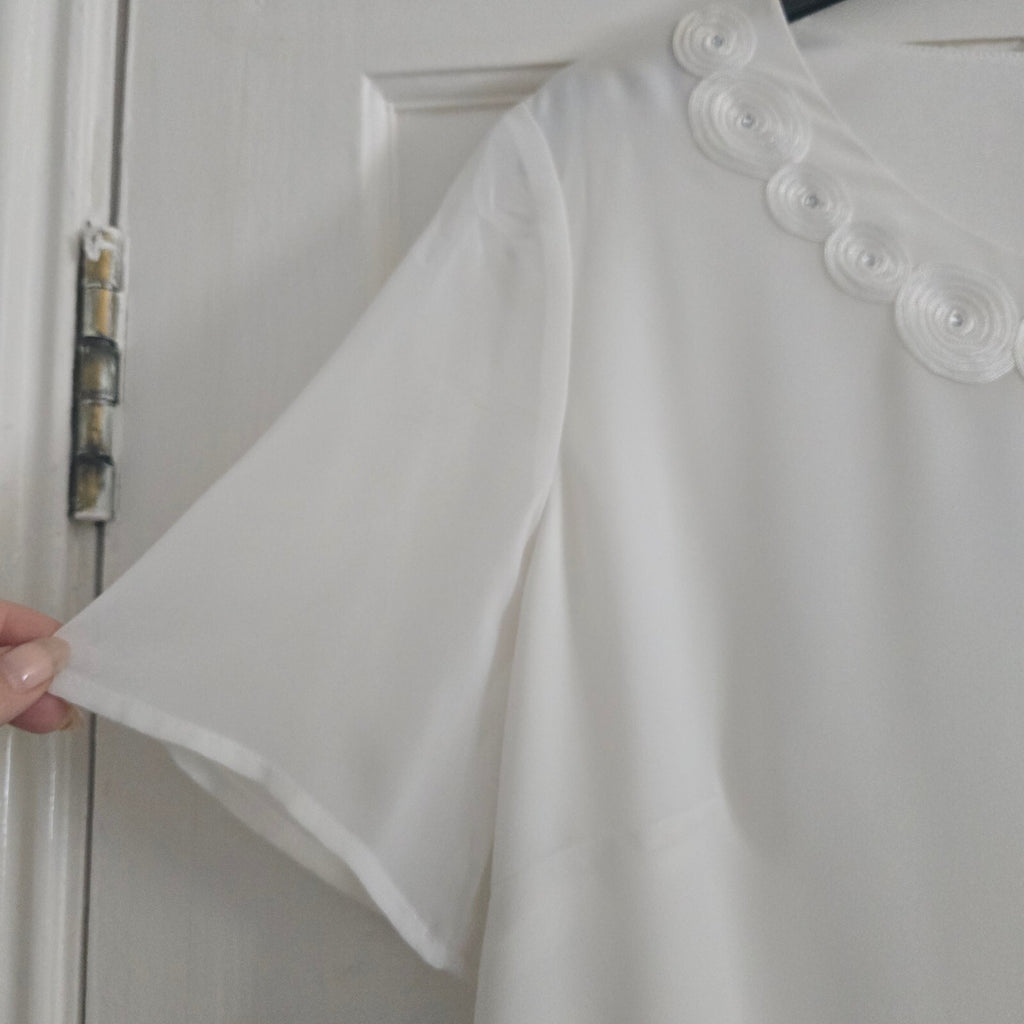 Eastex White Blouse, short sleeve top with Decorative Neckline, UK Size 12