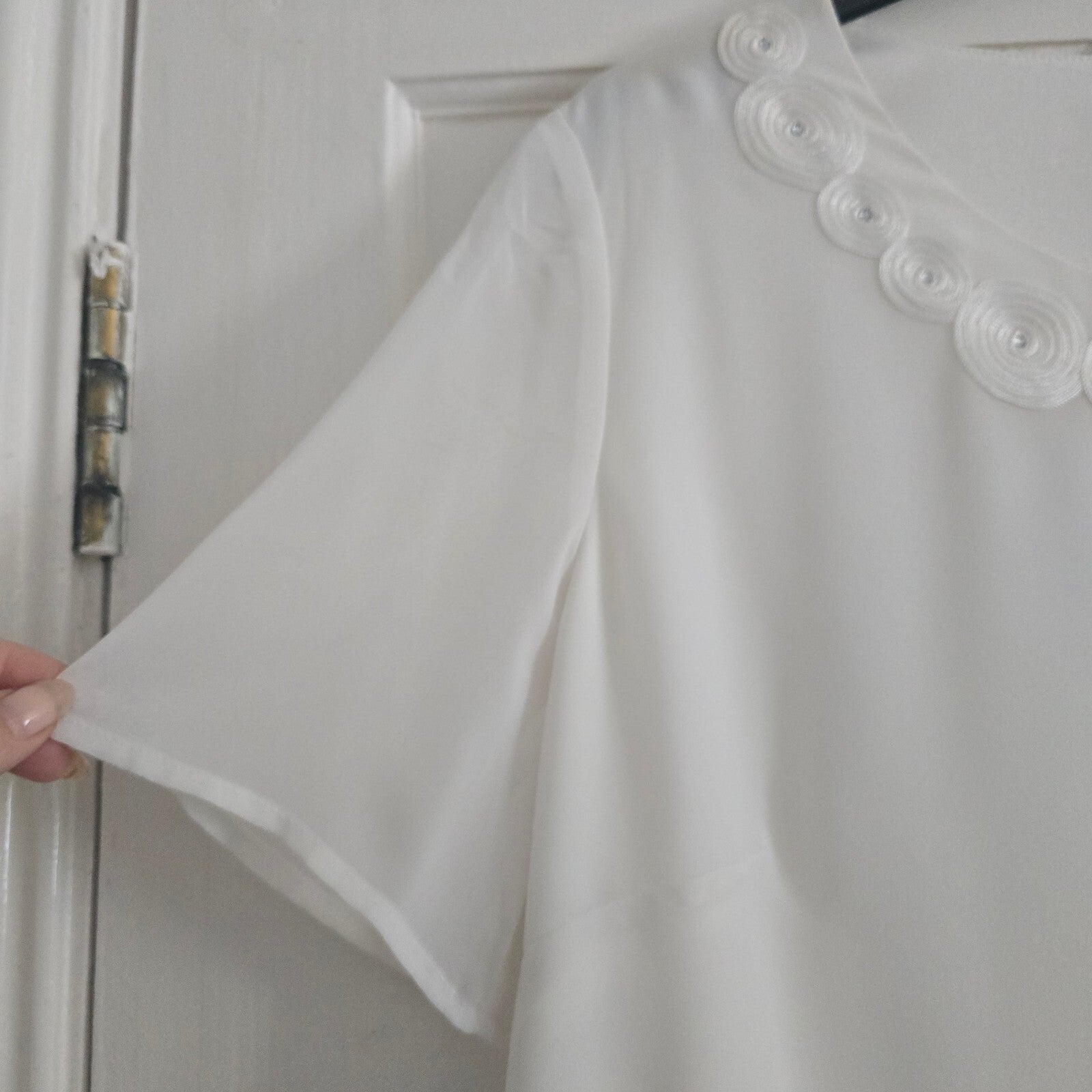 Eastex White Blouse, short sleeve top with Decorative Neckline, UK Size 12