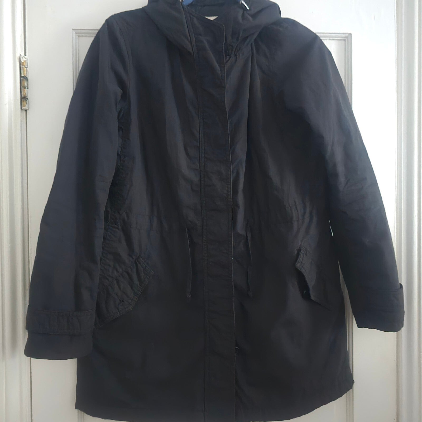 Uniqlo Black Hooded slighty padded warm Parka Coat, Size Small