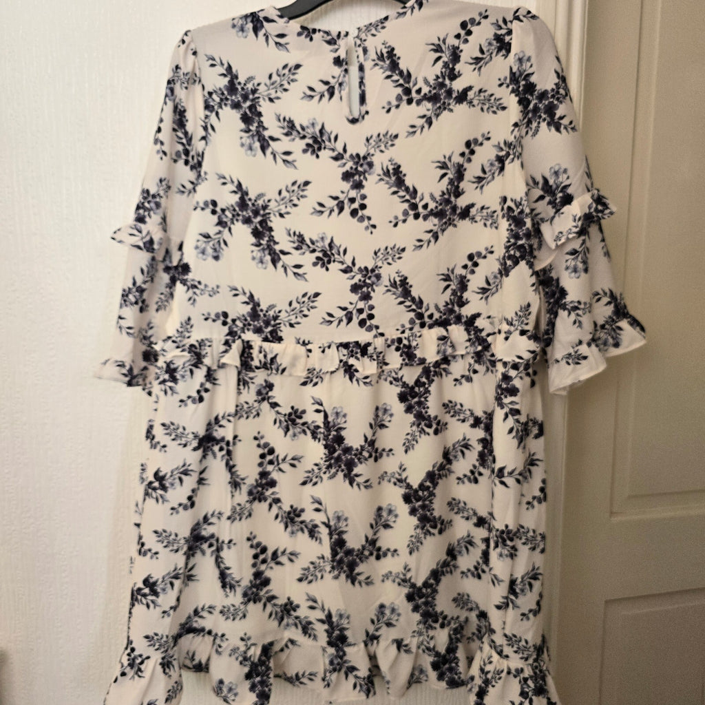 In The Style Women's White and Black Floral Ruffle Dress Size 12 BNWT