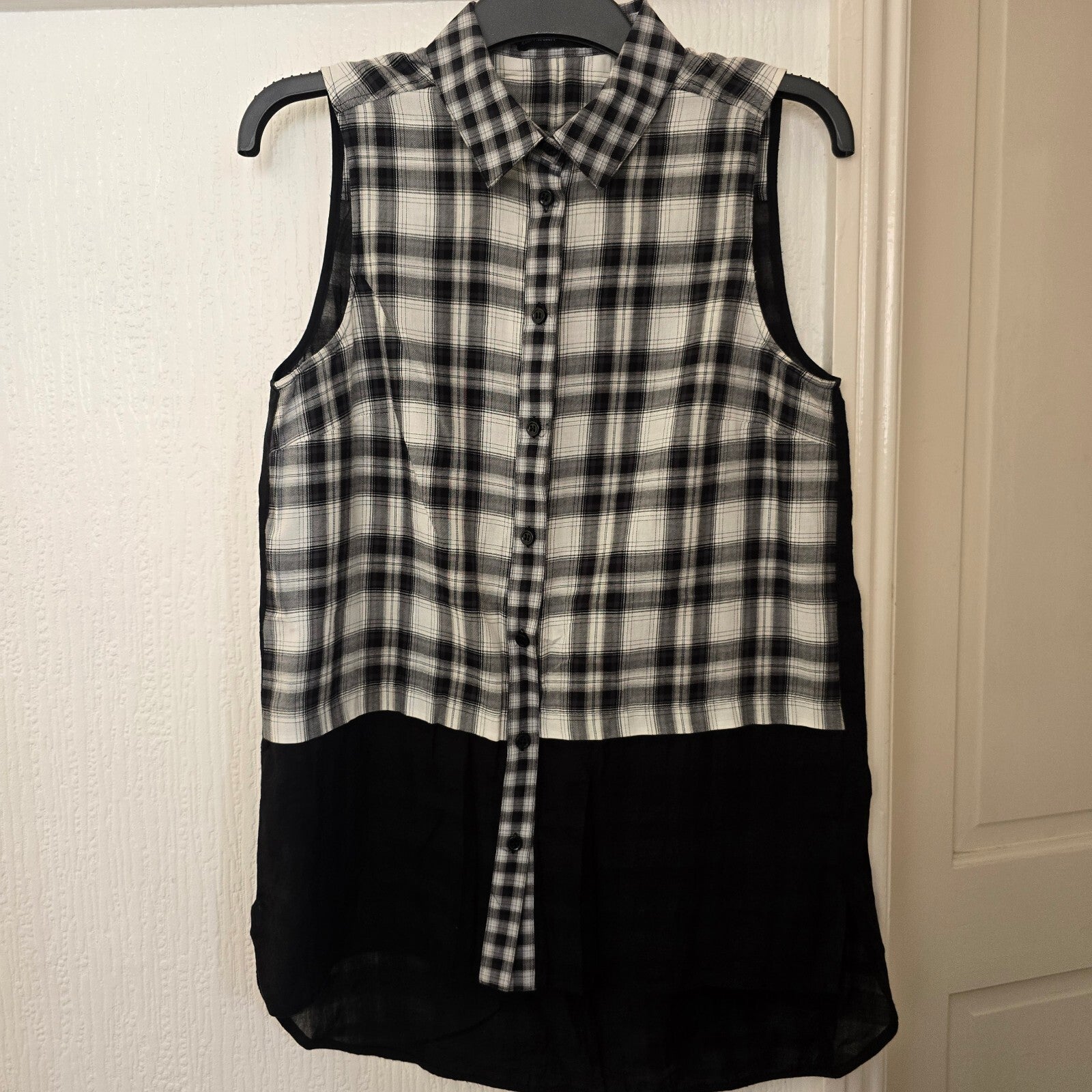 Karen Millen Sleeveless Black and White Checkered Cotton Shirt UK 12, sheer back