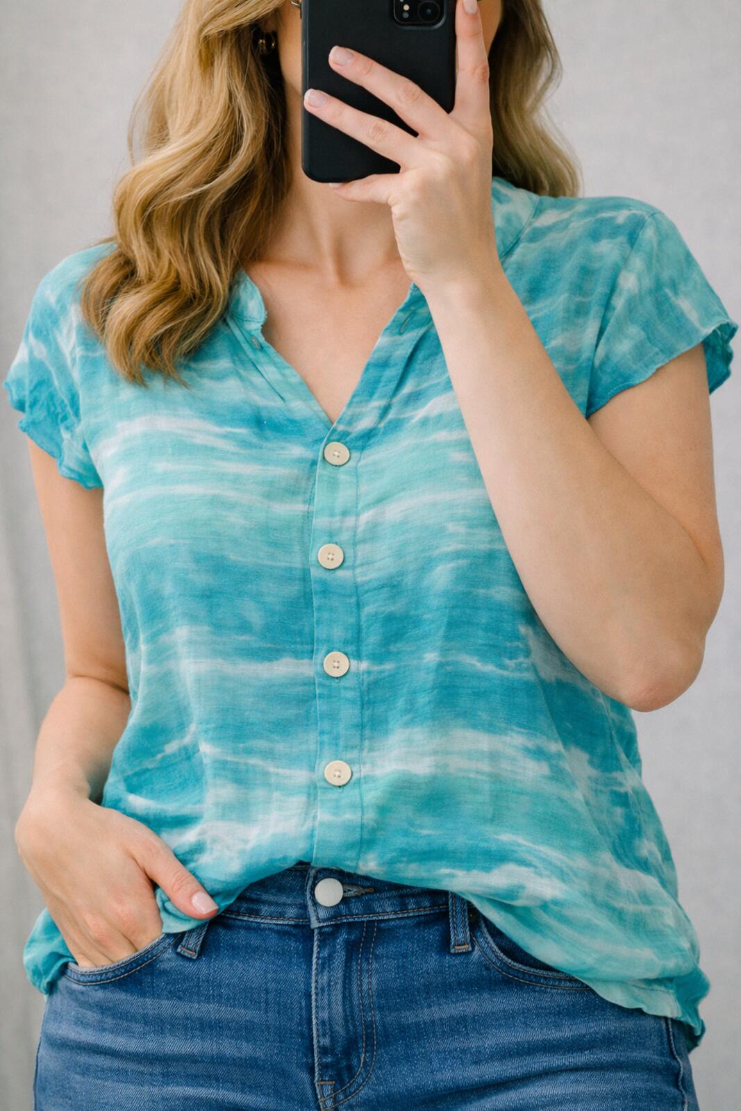 Ananda One Size Turquoise Blue Tie-Dye Button Front Blouse Top oversized