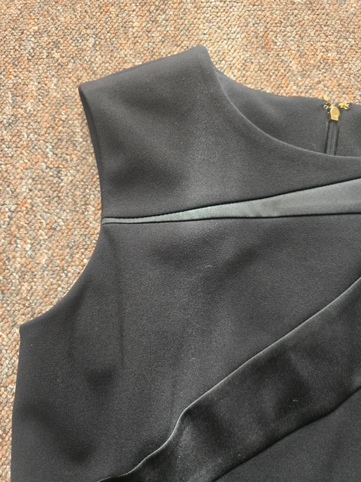 DKNY Black Sleeveless dress, size 12, designer dress, slimming dress, flattering