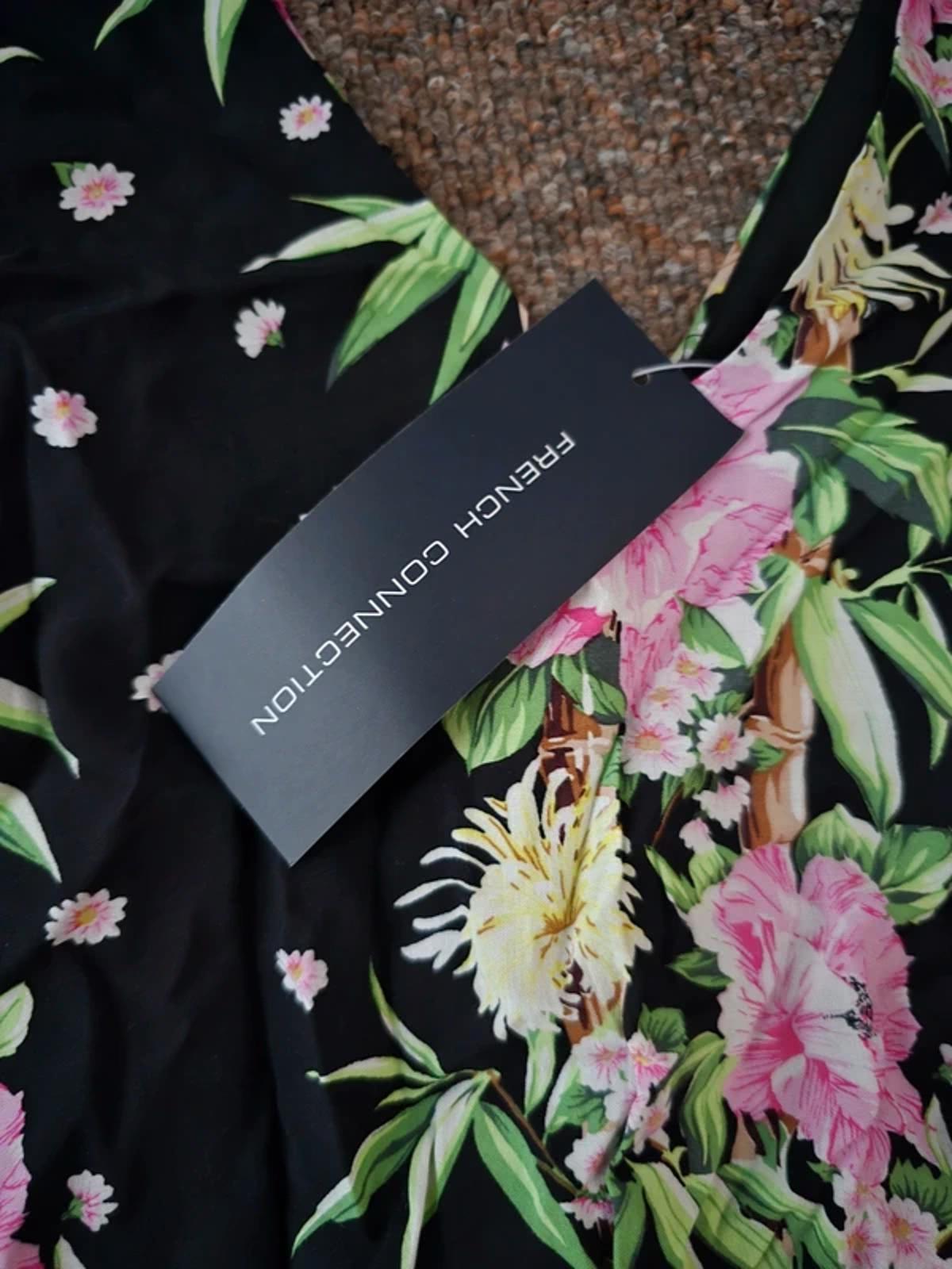 BNWT French Connection floral print pencil dress Size 12, wedding, holiday