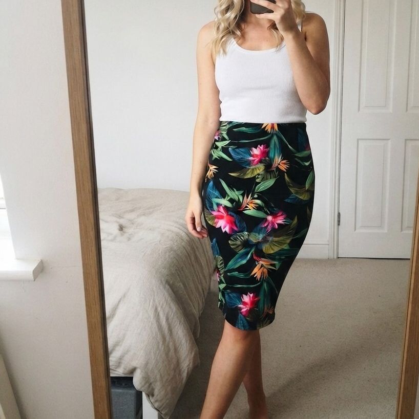 Dorothy Perkins Floral Pencil Skirt UK 8, stretch, bodycon